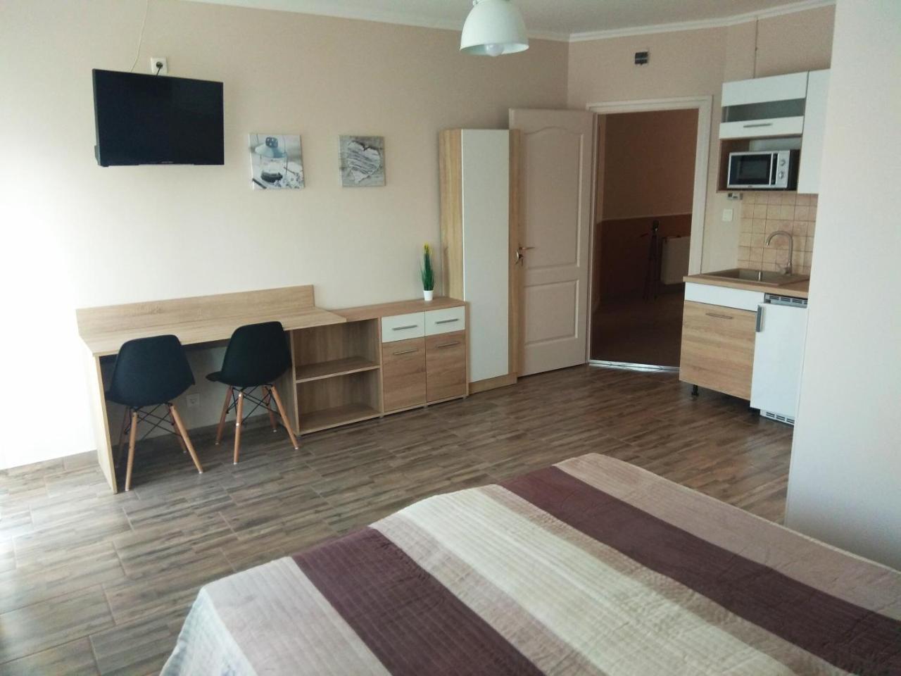 Alom Apartman Hajduszoboszlo Exterior photo